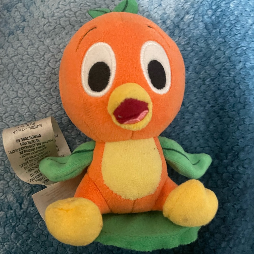 Disney Magnetic Shoulder Plush “ orange bird”